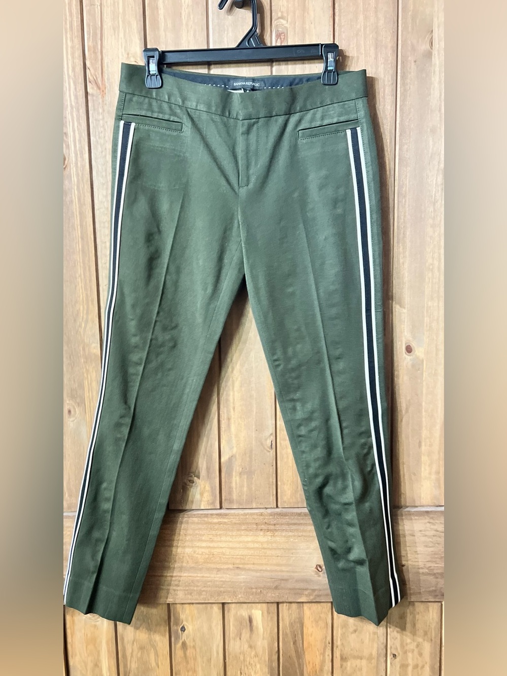 Banana Republic Slim Track-Stripe women’s Pants - Olive Green